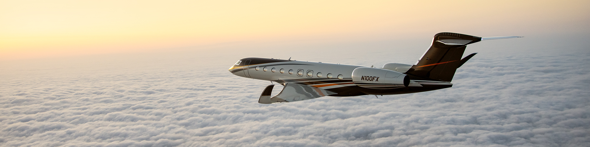 Gulfstream G700 in flight
